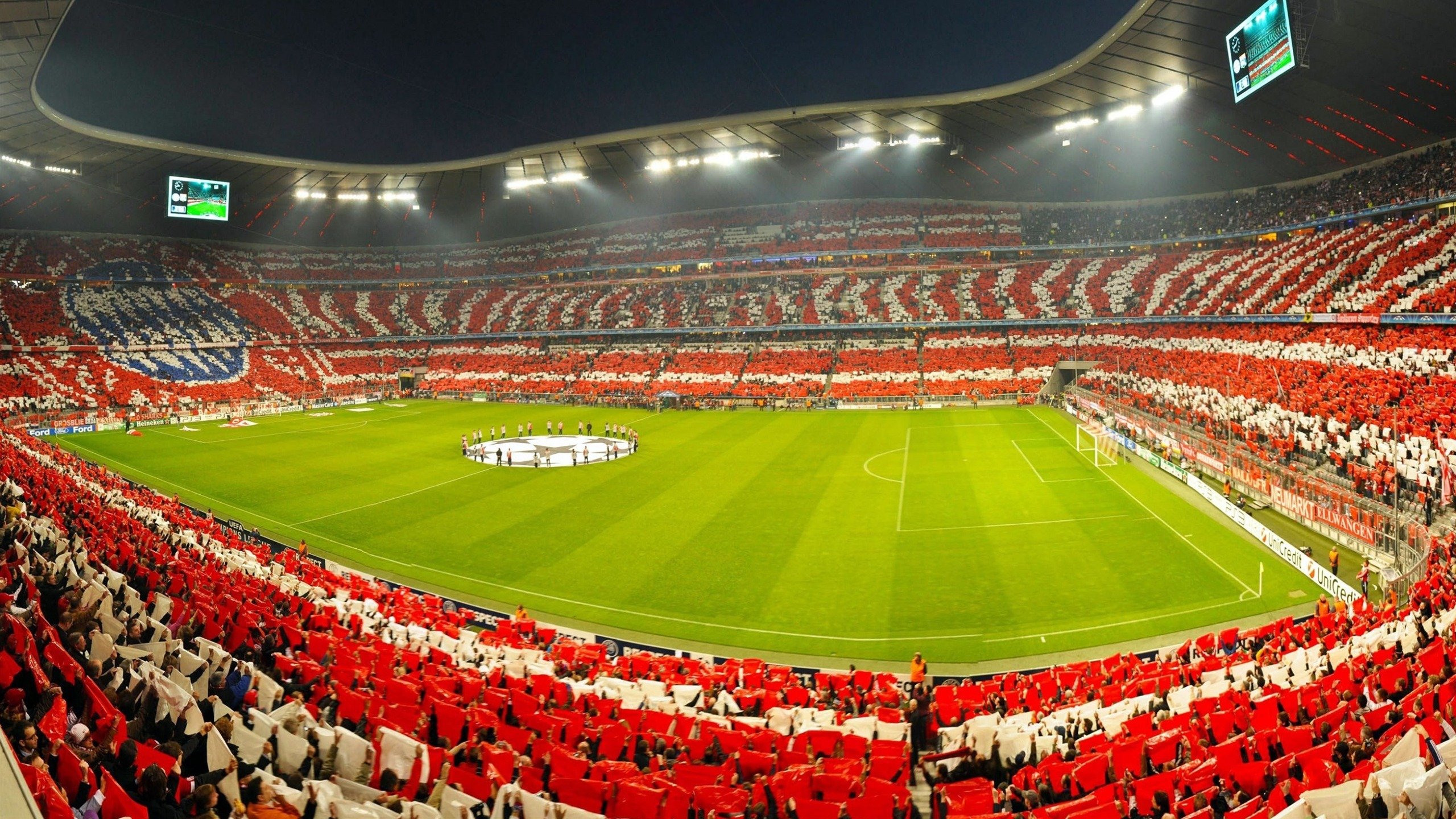 开云体育下载官网-田径赛场焦点！比利时队对阵阿根廷队，意外判罚引发热议，比赛氛围紧张